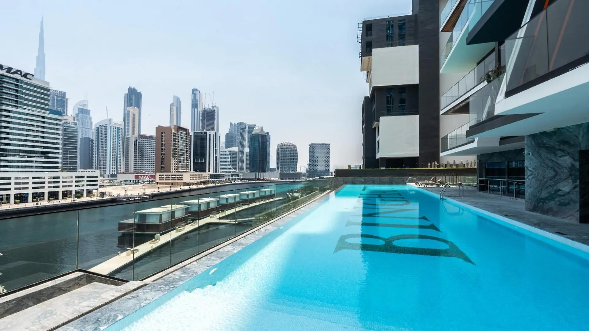Keyrock Living - Luxury Furnished 2 Bedroom In Business Bay With Jacuzzi - Binghatti Canal Dubái 0*,