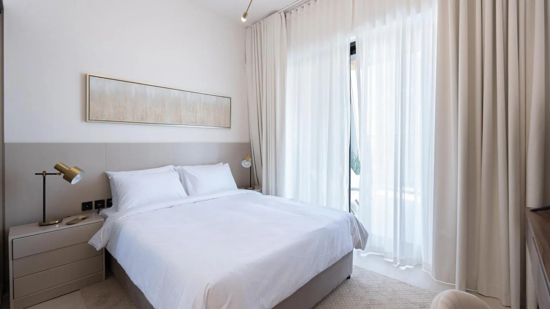 Keyrock Living - Luxury Furnished 2 Bedroom In Business Bay With Jacuzzi - Binghatti Canal Dubái
