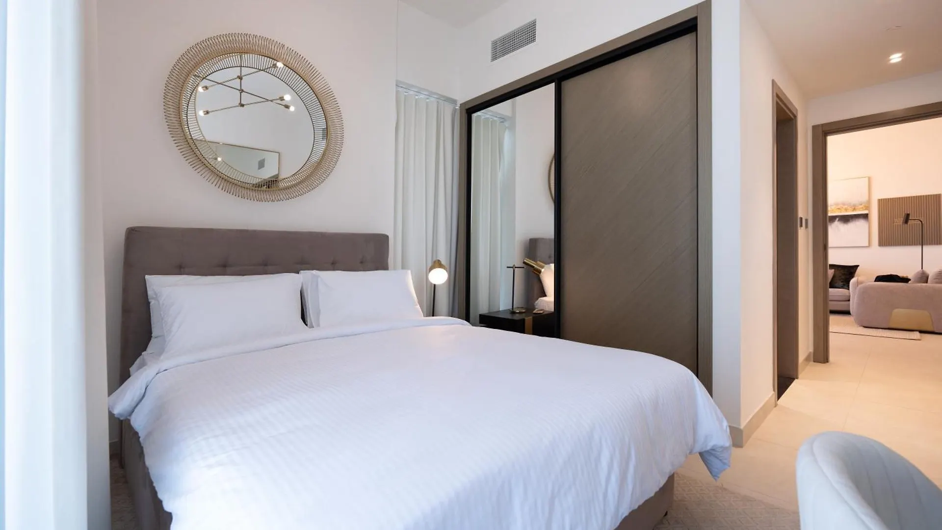Apartamento Keyrock Living - Luxury Furnished 2 Bedroom In Business Bay With Jacuzzi - Binghatti Canal Dubái