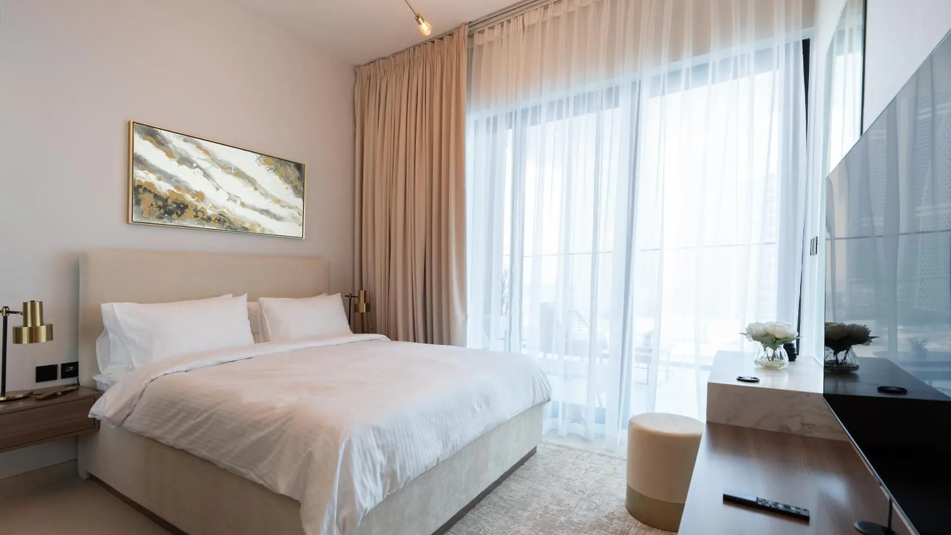 Keyrock Living - Luxury Furnished 2 Bedroom In Business Bay With Jacuzzi - Binghatti Canal Dubái Apartamento