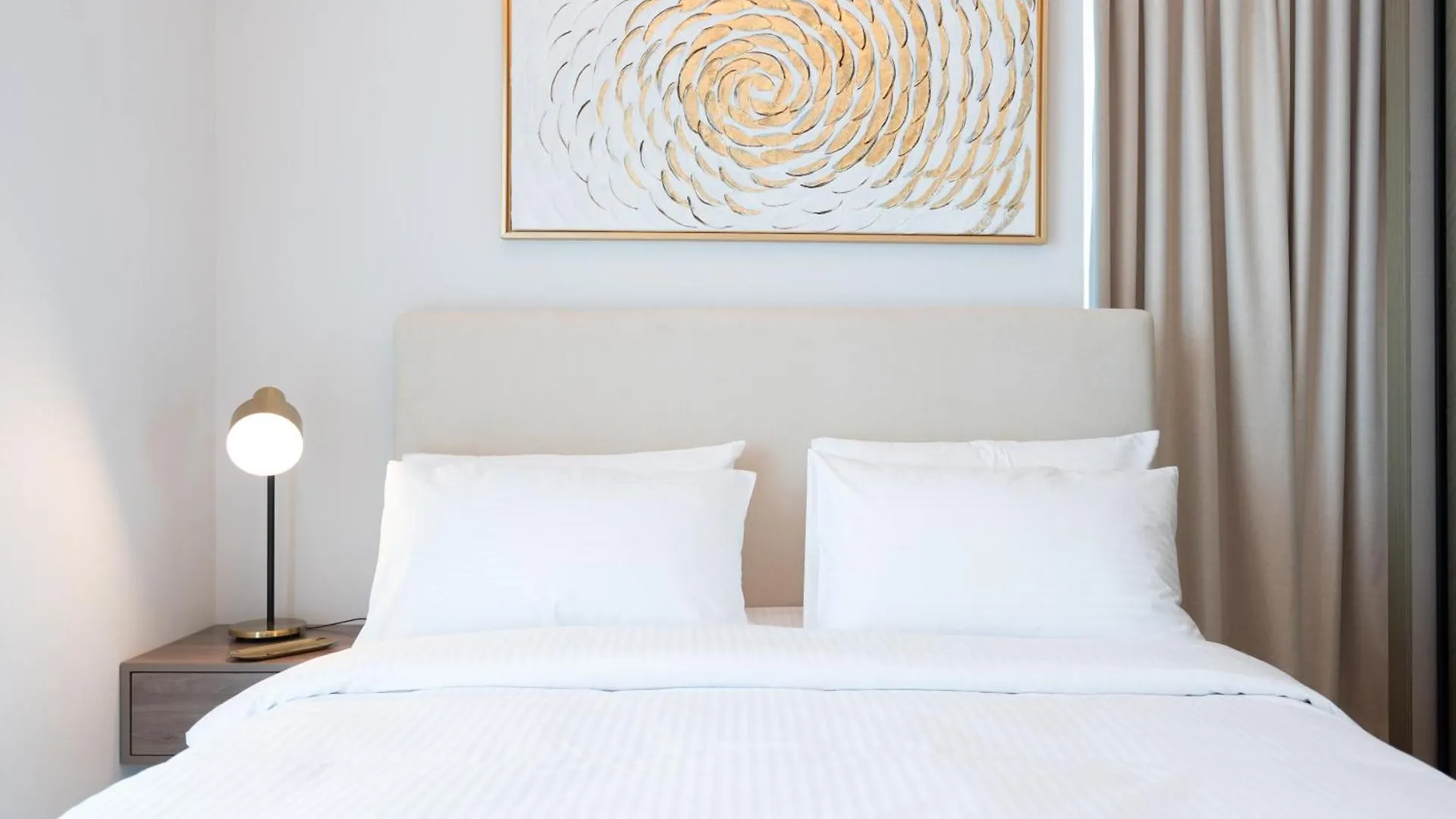 Keyrock Living - Luxury Furnished 2 Bedroom In Business Bay With Jacuzzi - Binghatti Canal Dubái Apartamento