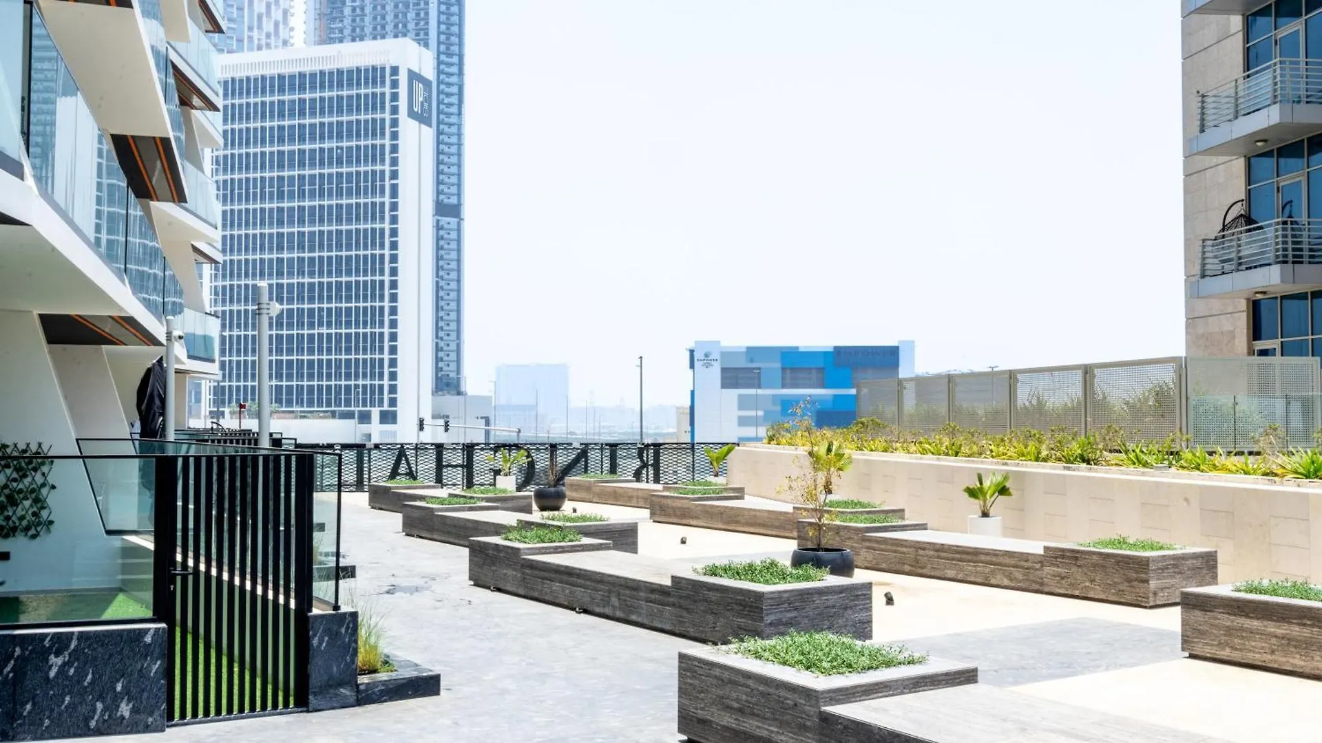 Appartement Keyrock Living - Luxury Furnished 2 Bedroom In Business Bay With Jacuzzi - Binghatti Canal Dubai