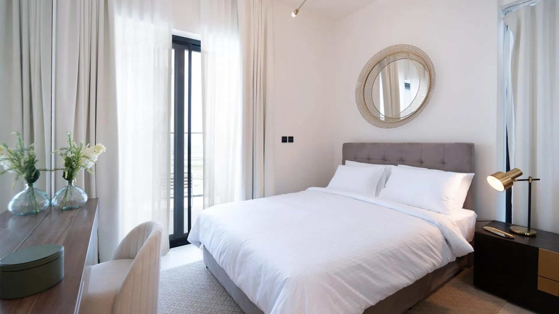 Appartement Keyrock Living - Luxury Furnished 2 Bedroom In Business Bay With Jacuzzi - Binghatti Canal Dubai Verenigde Arabische Emiraten