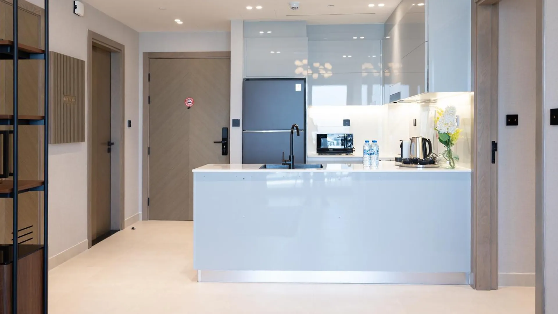 Appartement Keyrock Living - Luxury Furnished 2 Bedroom In Business Bay With Jacuzzi - Binghatti Canal Dubai