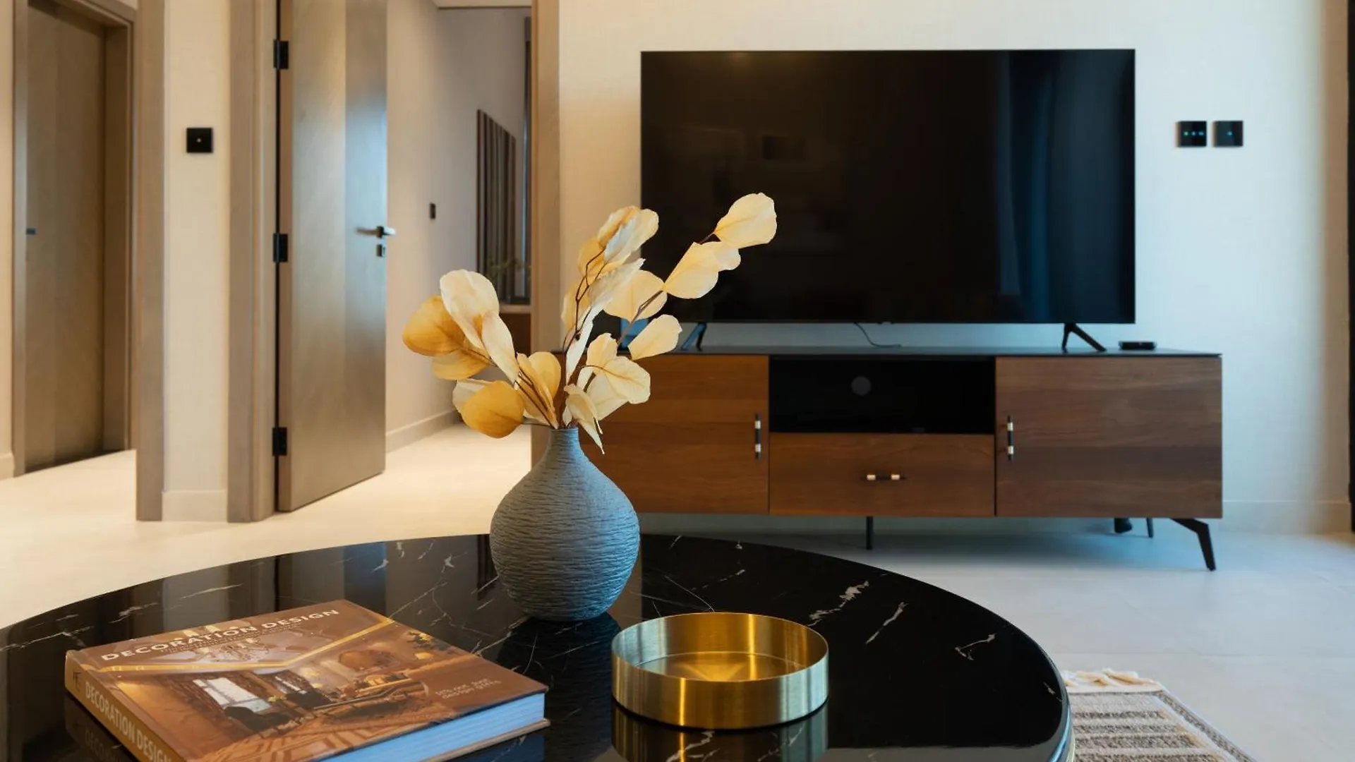 Keyrock Living - Luxury Furnished 2 Bedroom In Business Bay With Jacuzzi - Binghatti Canal Dubai